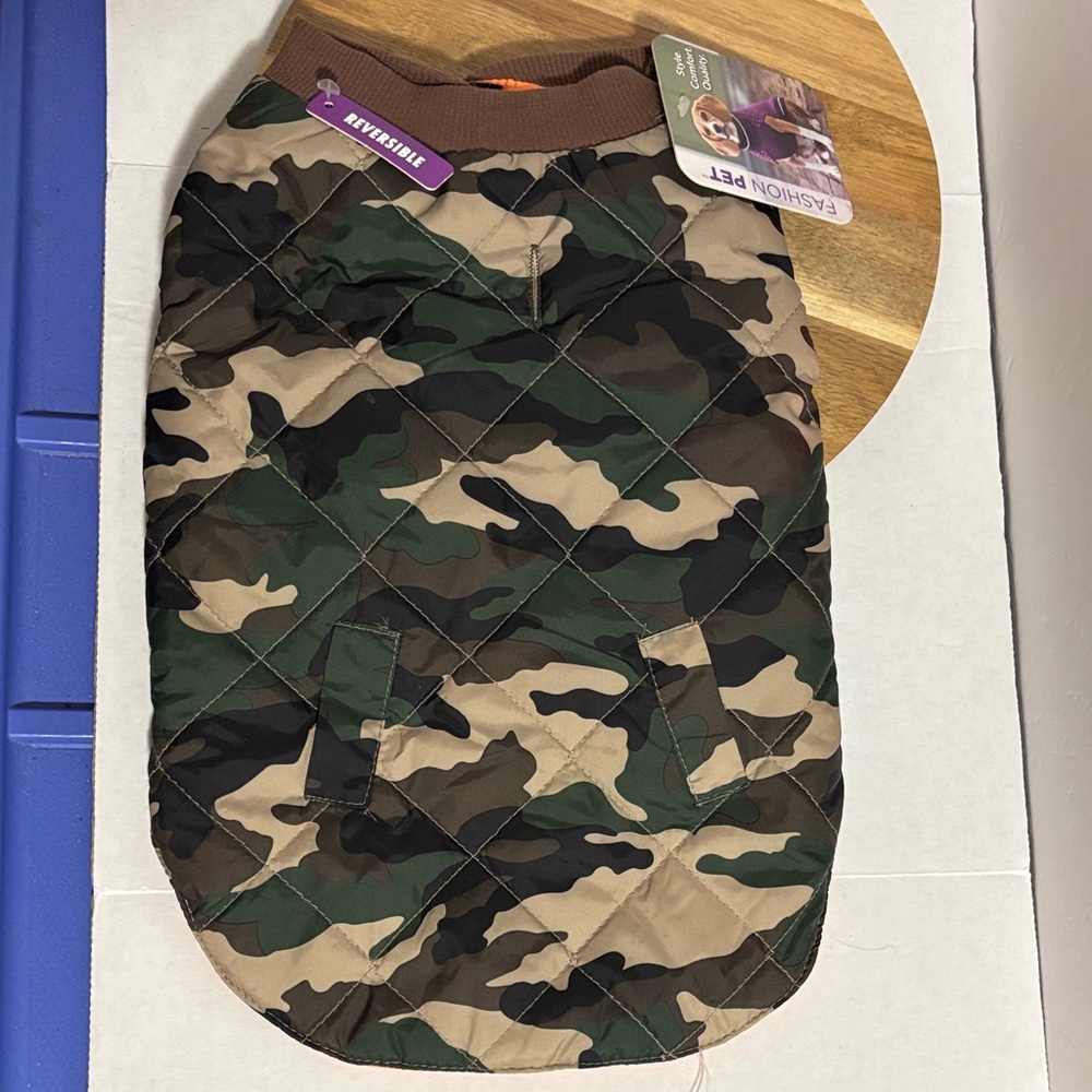 Reversible Camouflage Pet Jacket Sz Medium New